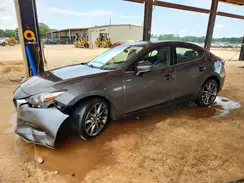 3MZBN1V33JM240013 2018 MAZDA 3