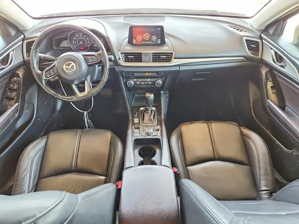 3MZBN1V33JM240013 2018 MAZDA 3 - Image 8