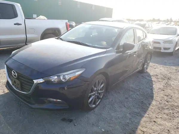 3MZBN1V33JM240934 2018 MAZDA 3 - Image 1
