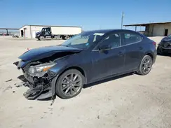3MZBN1V33JM246023 2018 MAZDA 3