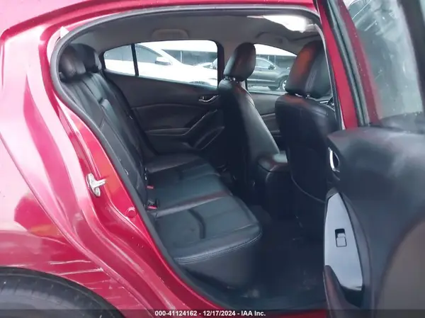 3MZBN1V33JM246605 2018 MAZDA 3 - Image 8