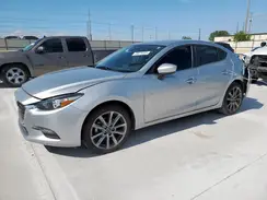 3MZBN1V33JM246703 2018 MAZDA 3