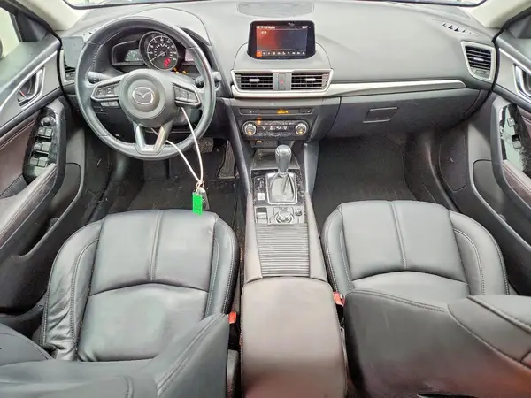 3MZBN1V33JM258477 2018 MAZDA 3 - Image 8