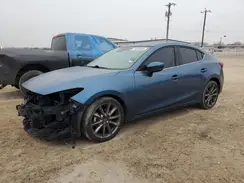 3MZBN1V33JM261105 2018 MAZDA 3