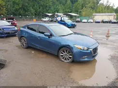 3MZBN1V33JM261444 2018 MAZDA 3