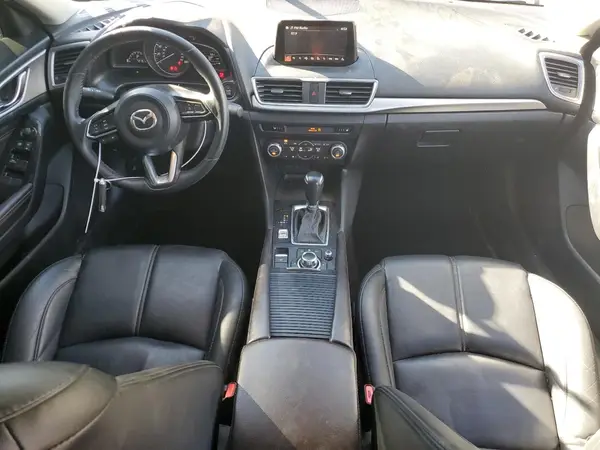 3MZBN1V33JM272069 2018 MAZDA 3 - Image 8