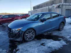 3MZBN1V33JM275988 2018 MAZDA 3