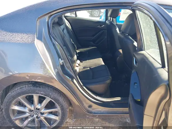 3MZBN1V34JM164706 2018 MAZDA 3 - Image 8