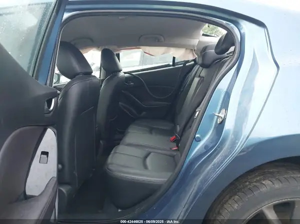 3MZBN1V34JM169548 2018 MAZDA 3 - Image 8