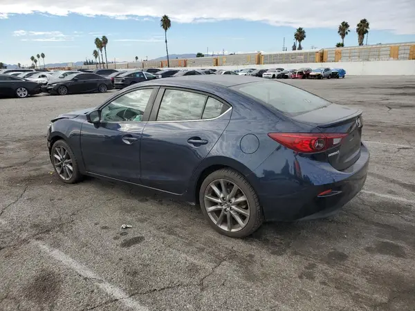 3MZBN1V34JM178542 2018 MAZDA 3 - Image 2