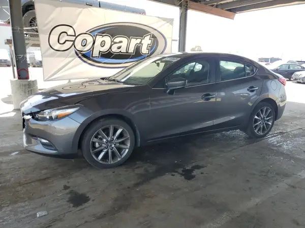 3MZBN1V34JM190559 2018 MAZDA 3 - Image 1