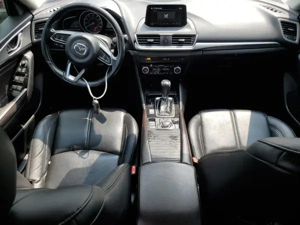 3MZBN1V34JM196538 2018 MAZDA 3 - Image 8