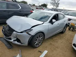 3MZBN1V34JM199049 2018 MAZDA 3