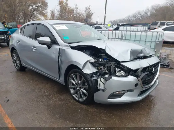 3MZBN1V34JM200264 2018 MAZDA 3 - Image 1