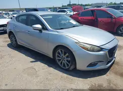 3MZBN1V34JM200815 2018 MAZDA 3