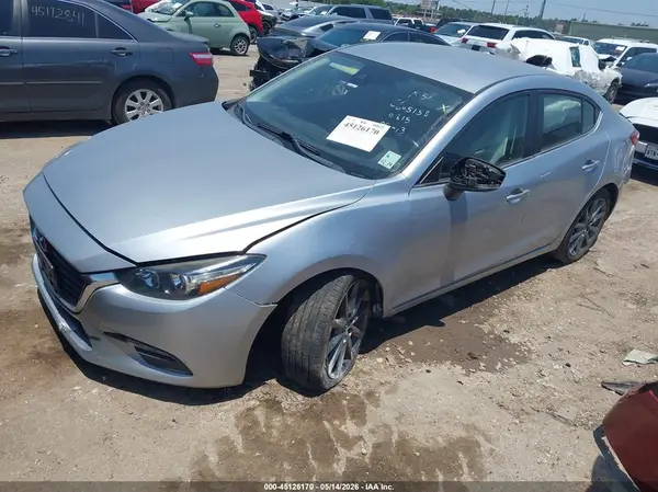 3MZBN1V34JM200815 2018 MAZDA 3 - Image 2