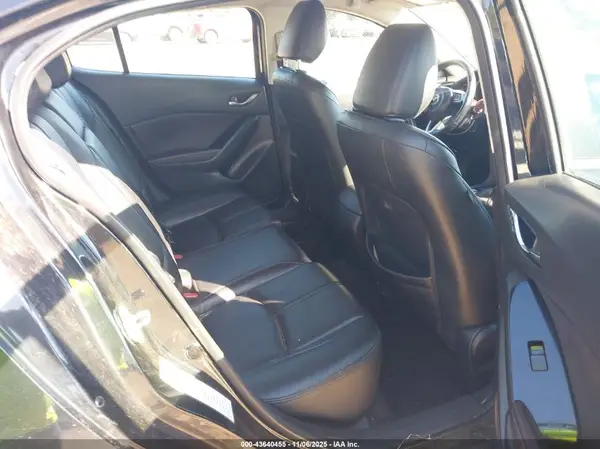 3MZBN1V34JM201771 2018 MAZDA 3 - Image 8