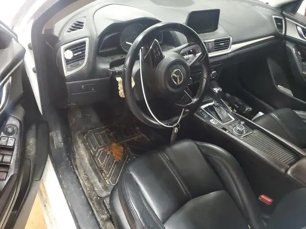 3MZBN1V34JM202676 2018 MAZDA 3 - Image 8