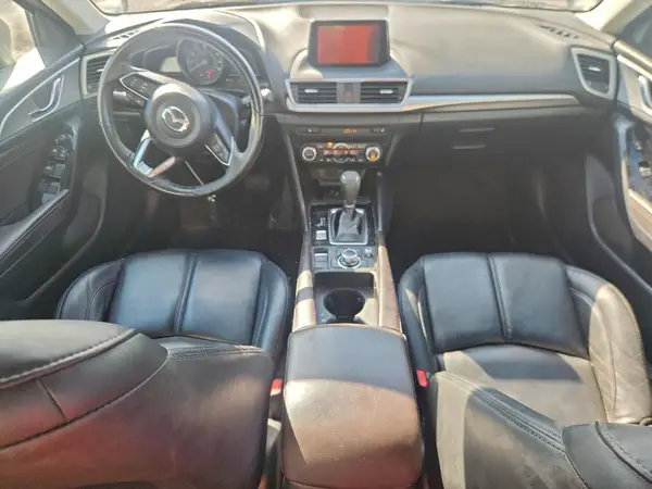3MZBN1V34JM204332 2018 MAZDA 3 - Image 8