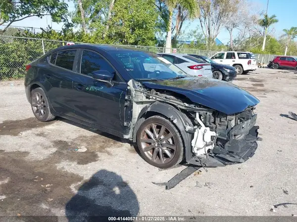 3MZBN1V34JM206727 2018 MAZDA 3 - Image 1