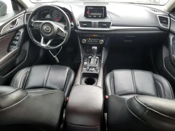 3MZBN1V34JM207263 2018 MAZDA 3 - Image 8