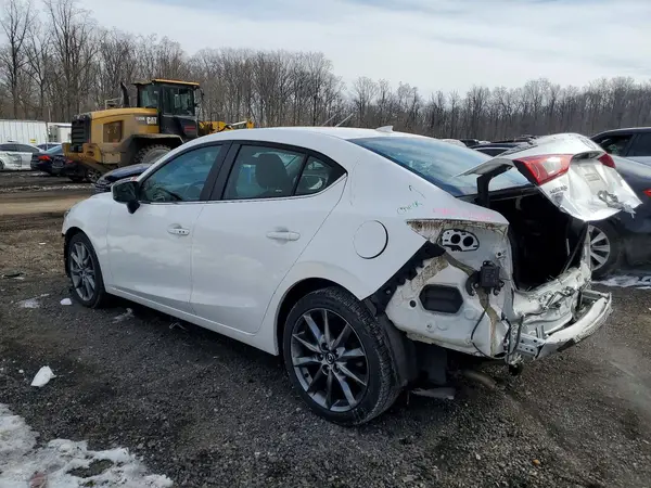 3MZBN1V34JM207733 2018 MAZDA 3 - Image 2