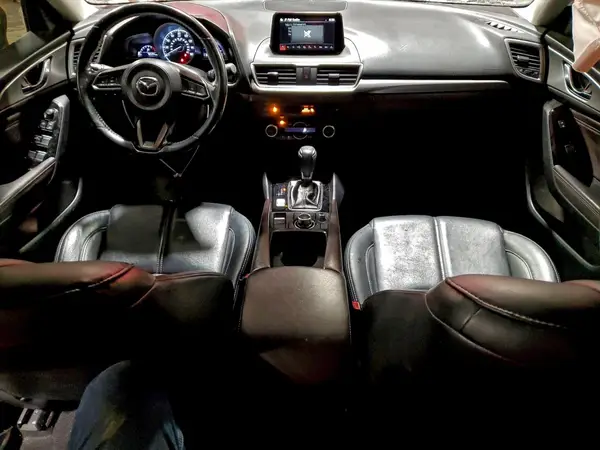 3MZBN1V34JM214052 2018 MAZDA 3 - Image 8