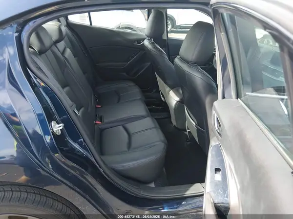 3MZBN1V34JM222748 2018 MAZDA 3 - Image 8