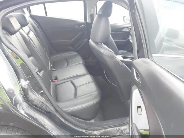 3MZBN1V34JM229070 2018 MAZDA 3 - Image 8