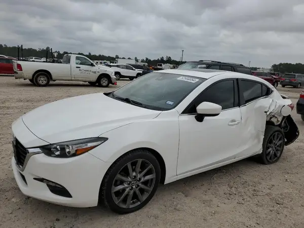 3MZBN1V34JM233779 2018 MAZDA 3 - Image 1