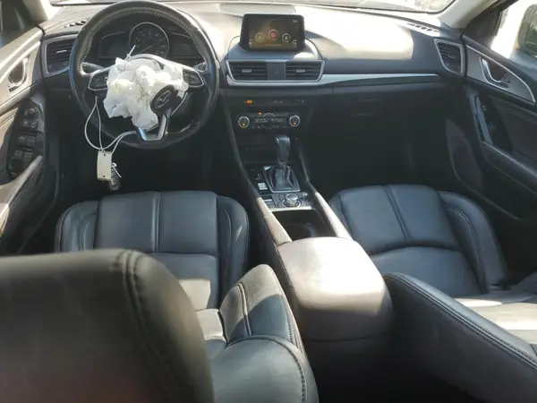 3MZBN1V34JM242059 2018 MAZDA 3 - Image 8