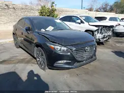 3MZBN1V34JM254020 2018 MAZDA 3