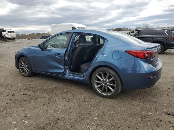 3MZBN1V34JM260724 2018 MAZDA 3 - Image 2
