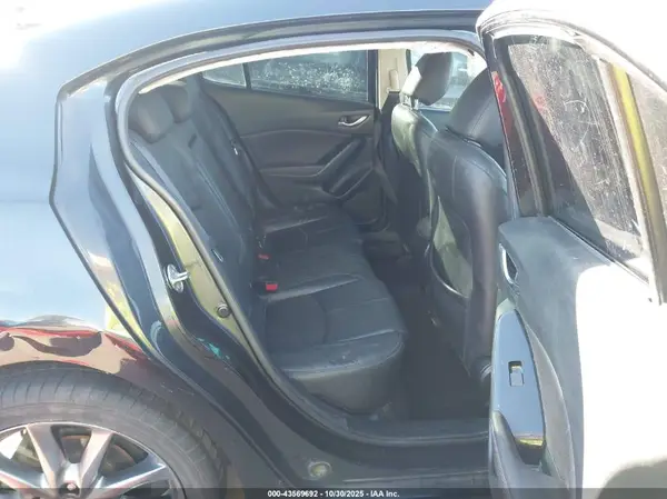 3MZBN1V34JM261419 2018 MAZDA 3 - Image 8