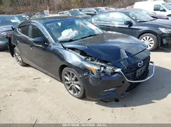 3MZBN1V34JM261565 2018 MAZDA 3