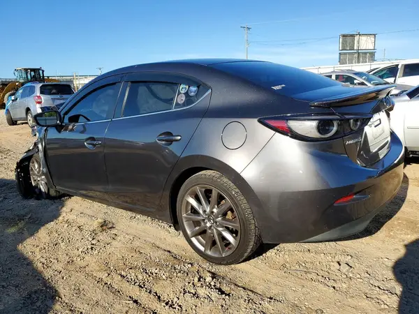 3MZBN1V35JM158588 2018 MAZDA 3 - Image 2