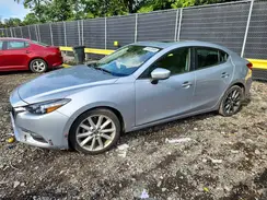 3MZBN1V35JM161233 2018 MAZDA 3