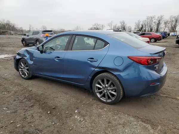 3MZBN1V35JM165279 2018 MAZDA 3 - Image 2
