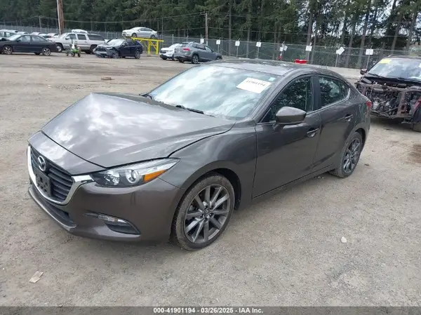 3MZBN1V35JM166559 2018 MAZDA 3 - Image 2