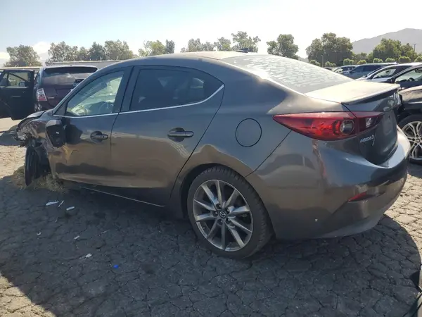 3MZBN1V35JM166805 2018 MAZDA 3 - Image 2