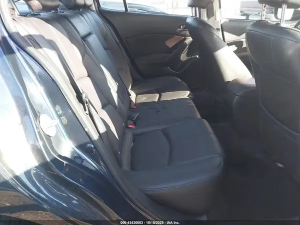 3MZBN1V35JM168330 2018 MAZDA 3 - Image 8
