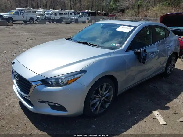 3MZBN1V35JM170272 2018 MAZDA 3 - Image 2