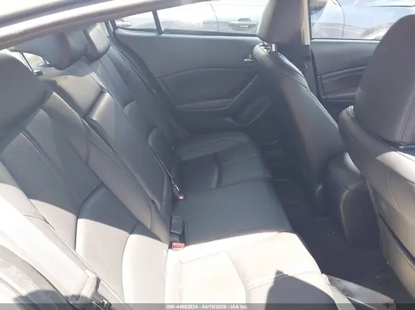 3MZBN1V35JM170272 2018 MAZDA 3 - Image 8