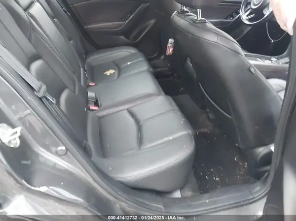 3MZBN1V35JM174323 2018 MAZDA 3 - Image 8