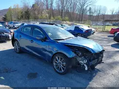3MZBN1V35JM174709 2018 MAZDA 3