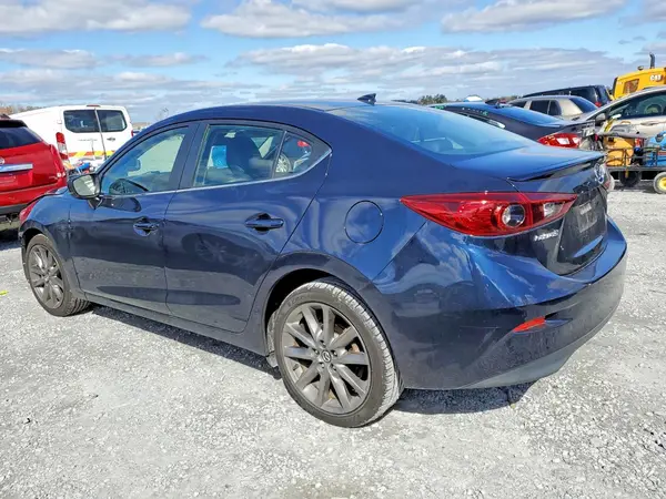 3MZBN1V35JM177139 2018 MAZDA 3 - Image 2