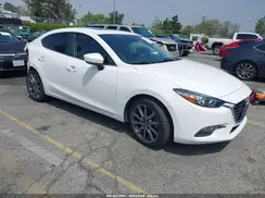 3MZBN1V35JM182020 2018 MAZDA 3