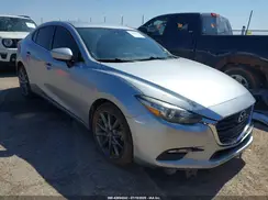 3MZBN1V35JM182065 2018 MAZDA 3