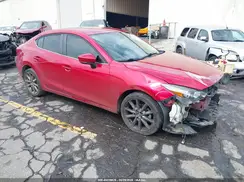 3MZBN1V35JM183040 2018 MAZDA 3