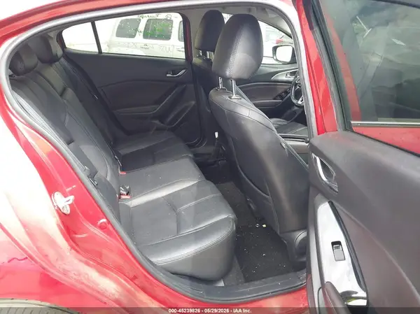 3MZBN1V35JM183040 2018 MAZDA 3 - Image 8